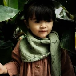 Poudre Organic Accessories Organic Muslin Menthe Scarf - Oil Green Peacock Motif