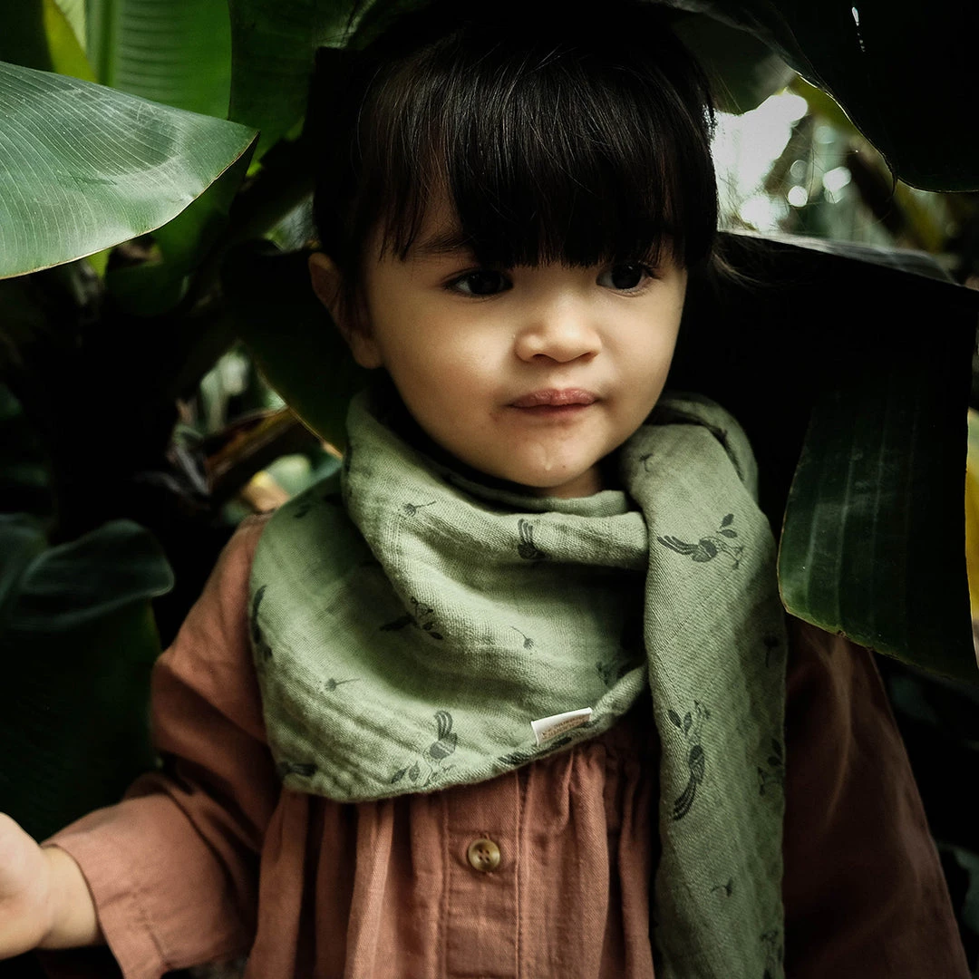 Poudre Organic Accessories Organic Muslin Menthe Scarf - Oil Green Peacock Motif 3 Poudre Organic Accessories Organic Muslin Menthe Scarf - Oil Green Peacock Motif